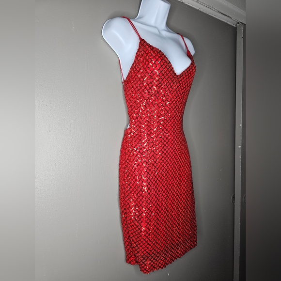 B. SMART Red Criss-Cross Strappy Back Sequin Mini Dress. Small - Picture 4 of 11